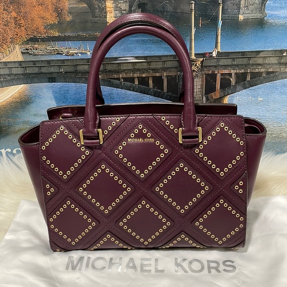 Michael Kors Diamond Grommet Selma Satchel - Picture 1 of 9
